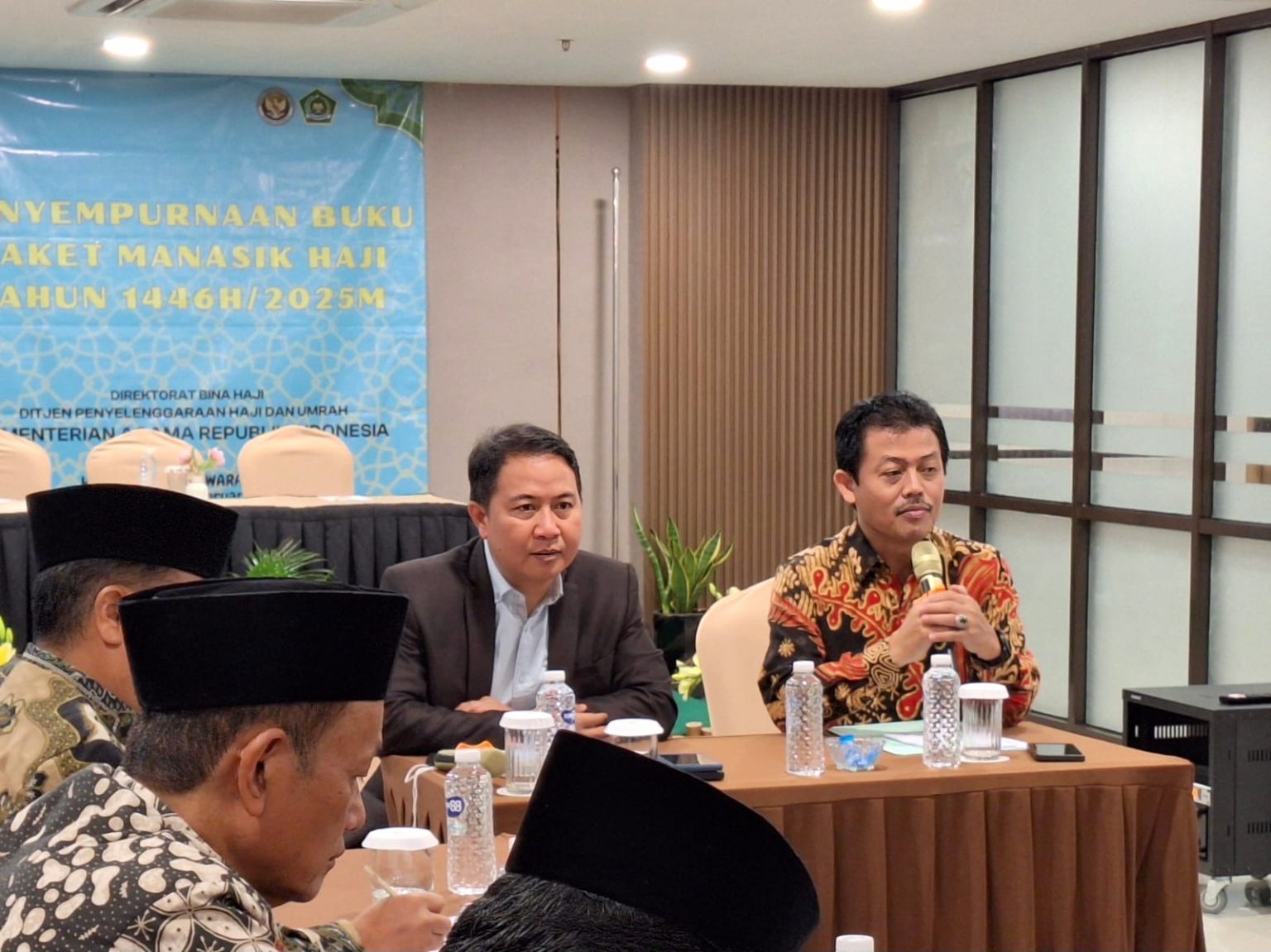 Jemaah Umrah Indonesia Didominasi Masyarakat Menengah di Pedesaan